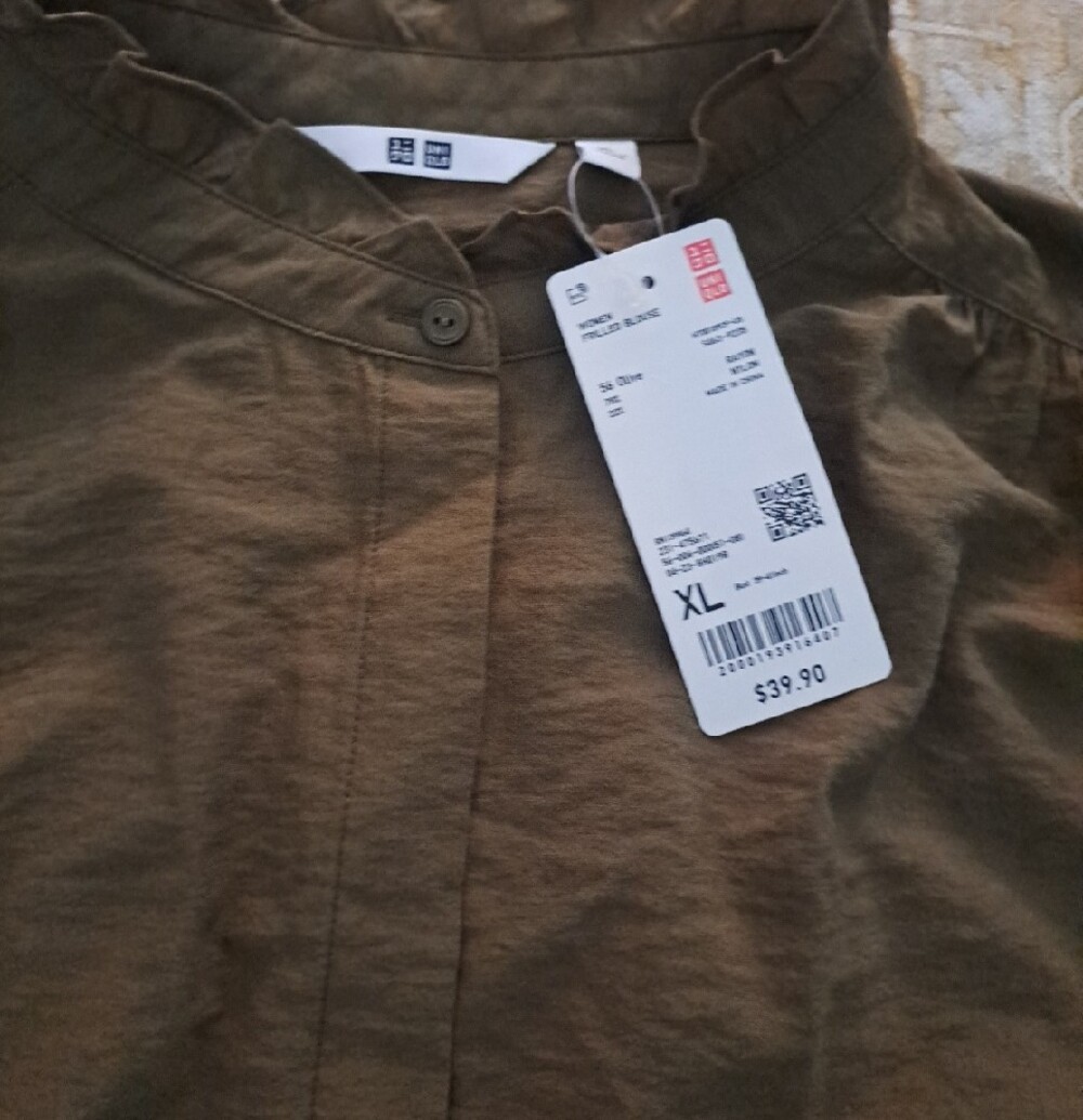 Uniqlo Women's Olive Green Lightweight Shirt Jacket - Picture 2 of 4
